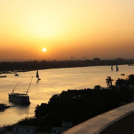 Maadi, Direct Nile River View From All Rooms Kairó Kültér fotó