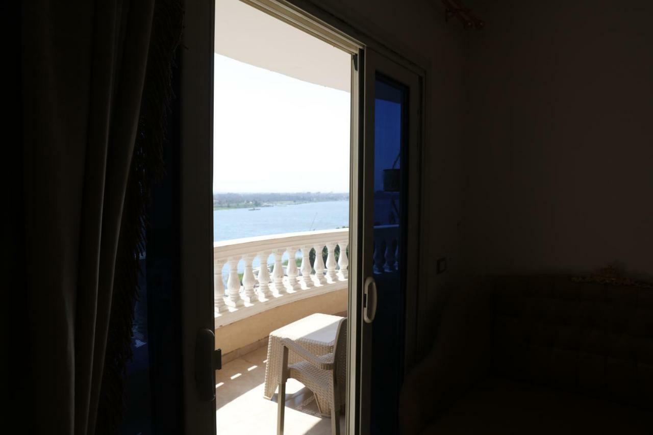 Maadi, Direct Nile River View From All Rooms Kairó Kültér fotó