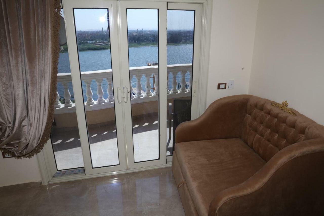 Maadi, Direct Nile River View From All Rooms Kairó Kültér fotó